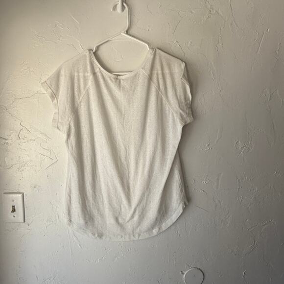 The North Face Women’s White Active Tee Shirt M Sheer‎ Lightweight Athletic Top - Picture 5 of 7